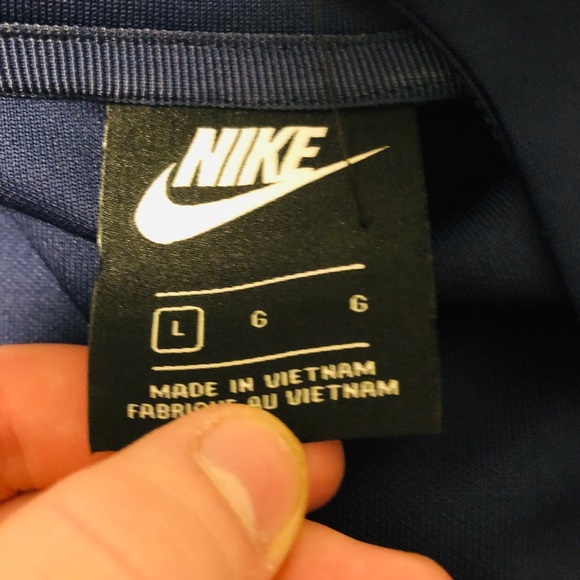 Nike sweater - Picture 5 of 5